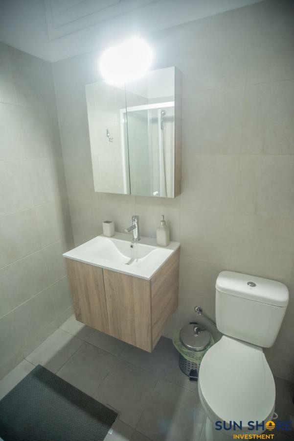 Explore Greece From Bright City Centre Apartment Chalkida Bagian luar foto